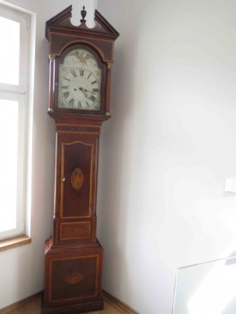 6075 - Hodiny podlahove Anglie  1820 s intarsii  Sir G. Culthund  V - 230 cm  -  23 000 kc